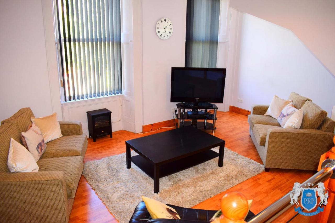 Two Bedroom Town Centre Apartment Elgin Buitenkant foto